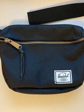 Herschel black hip pack